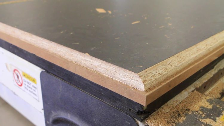 Can particle board be cut?