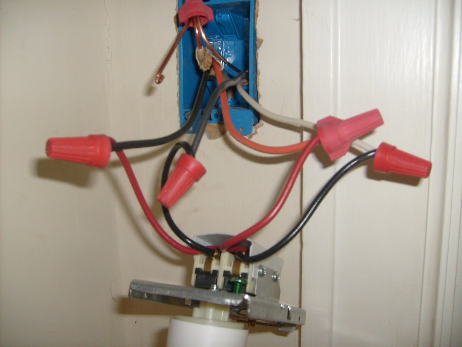 Can a double pole thermostat be used as a single pole?