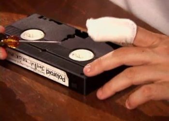 how to fix a vhs tape that won t turn