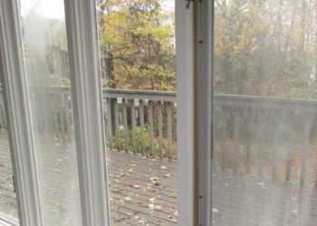 How do you remove fog from window panes?