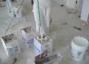 mixing sheetrock mud