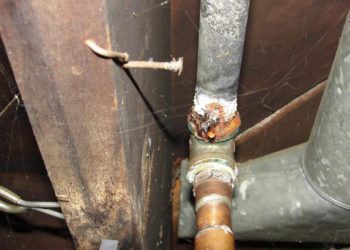 Can you use galvanized pipe for chimney?