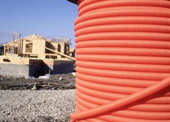 how deep do electrical lines need to be buried