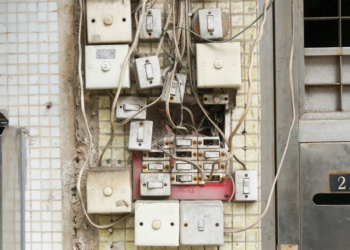 What kind of wiring came after knob and tube?