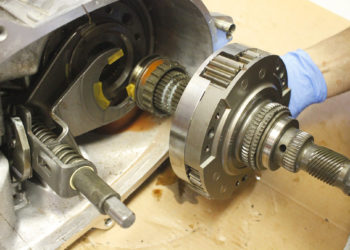 can you rebuild a transfer case