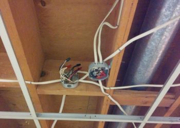 What kind of box do I need for a ceiling fan?