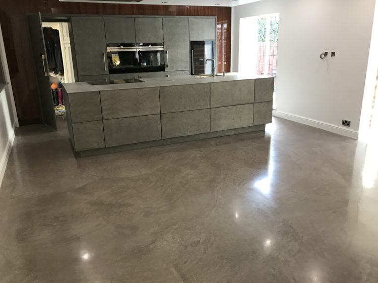 polished liquid screed floor