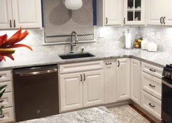 How much does it cost to resurface a countertop?