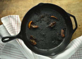 how to clean a cast iron bath