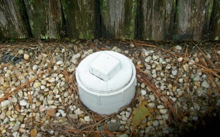 Do all houses have a sewer cleanout?