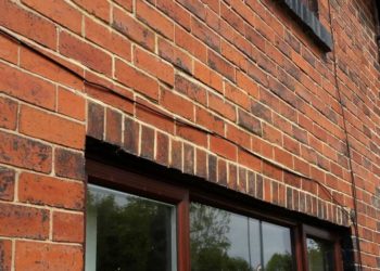 Do windows need lintels?