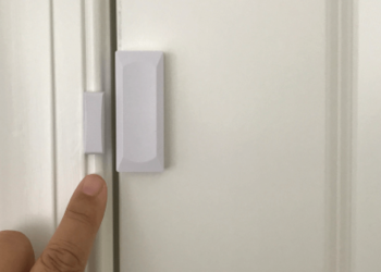 Are door alarms effective?