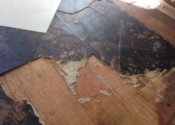 Does old vinyl flooring have asbestos?