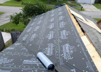 What do you put on roof before shingles?