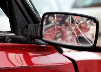 How much does it cost to repair a rear view mirror?
