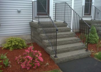 How much do precast concrete steps weigh?