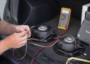 how to wire a subwoofer with built in amp