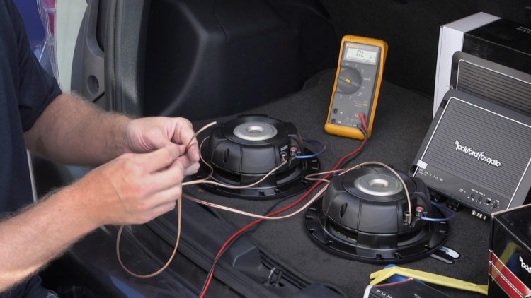 how to wire a subwoofer with built in amp
