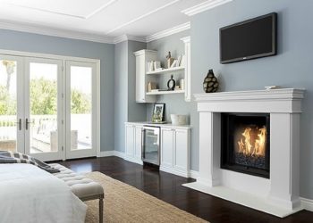 should a bathroom have crown molding