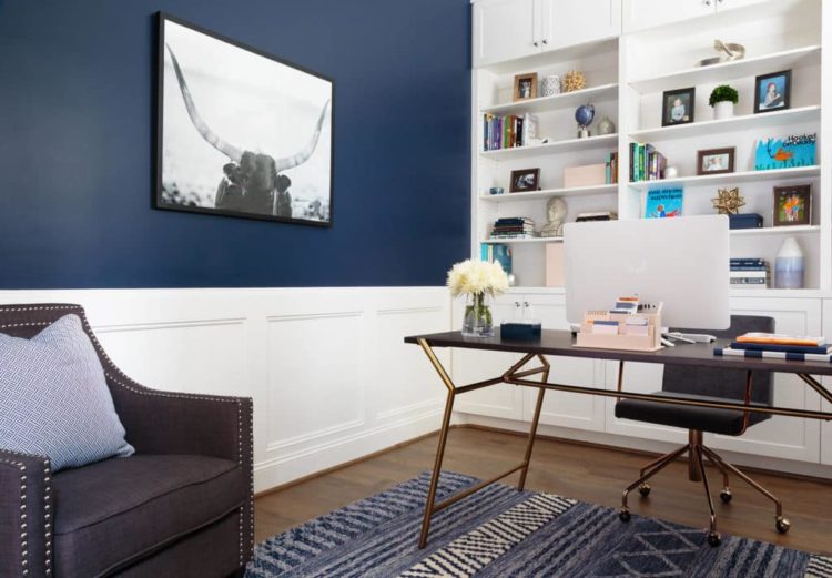 does wainscoting make a room look bigger
