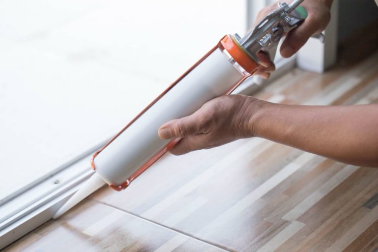 how long does window glazing take to dry