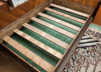 How do you make wooden bed slats?