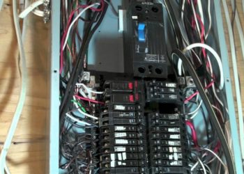 Why does my trimmer line keep coming out?