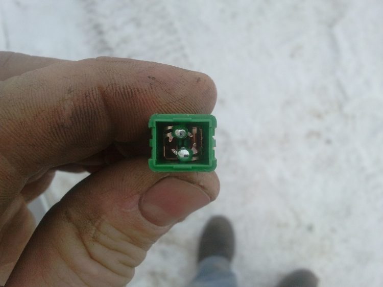 what does a blown relay look like