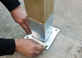 how to install anchor bolts in wet concrete