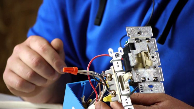 How do you wire two lights to the same switch?
