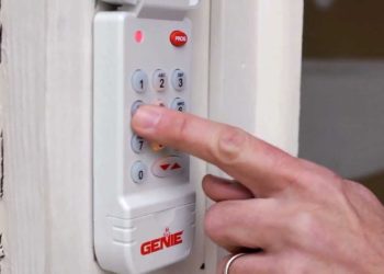 How do I reset my Genie garage door keypad without code?