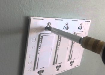 How do I install an Insteon light switch?