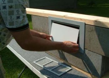 How do you cover foundation vents for winter?