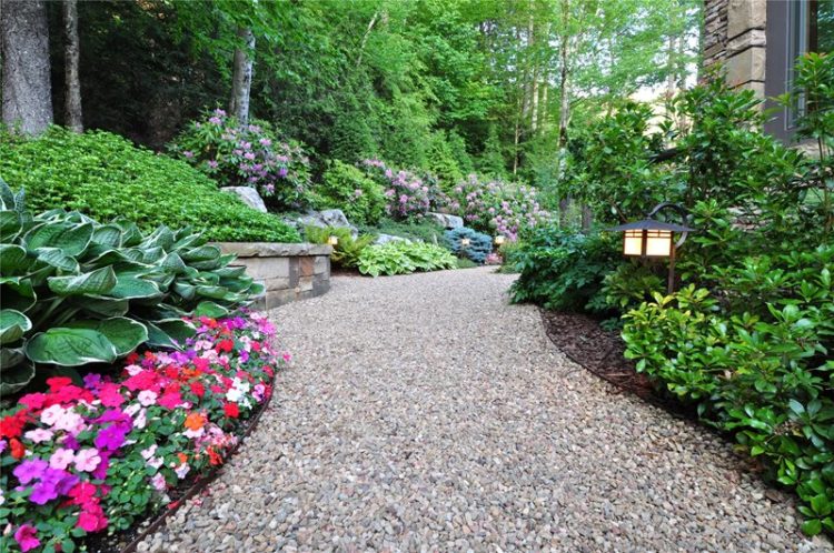 stabilize pea gravel walkway