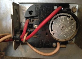 What does a fan limit switch do?