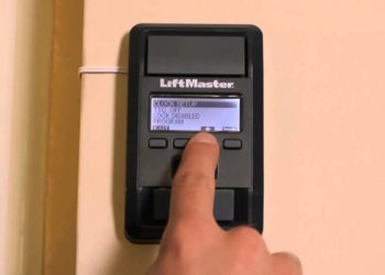 How do I reset my LiftMaster 8500w?