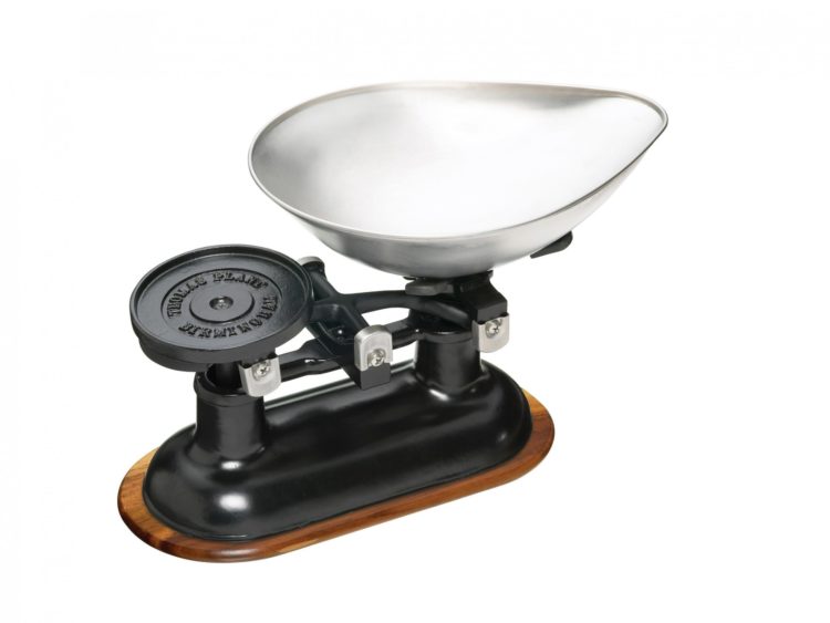 How do I reset my Salter weighing scale?