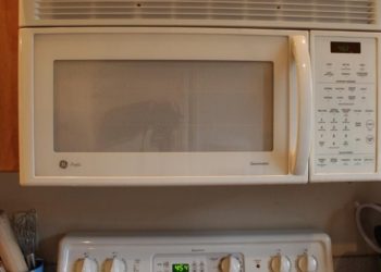 How do you reset a GE oven?
