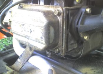 craftsman riding mower leaking oil