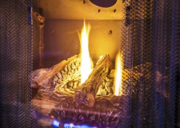 How do you turn on a Lennox fireplace?