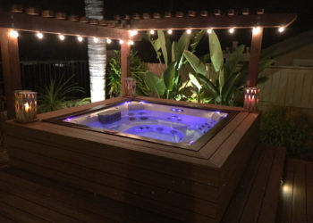 3 blinking lights on hot tub