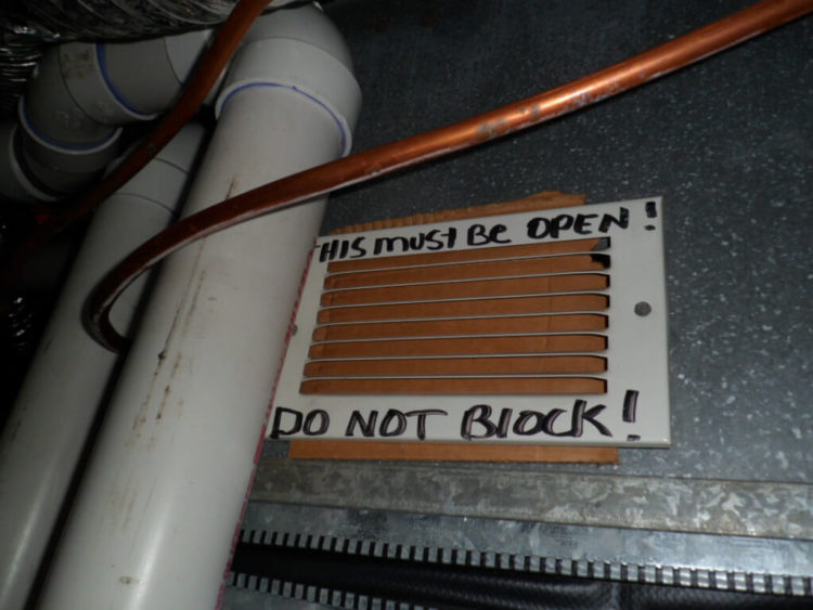 combustion air supply for furnace