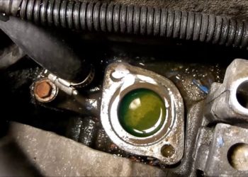 How do you change a thermostat on a Dodge Ram 1500?