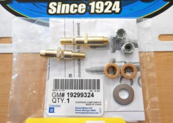 2000 chevy silverado door hinge pin replacement