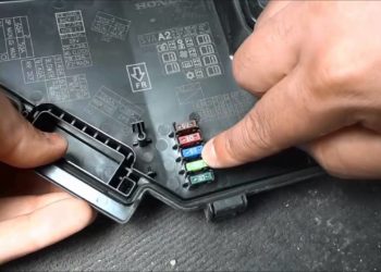 How can you tell if a 40a fuse is blown?