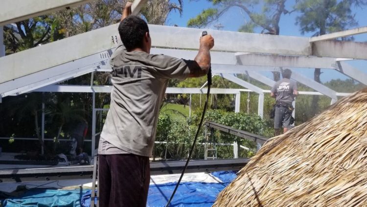 How do you remove oxidation from aluminum pool cage?