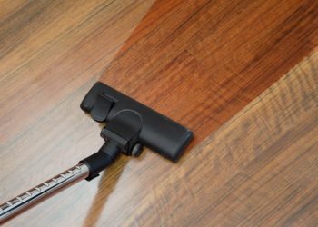 use carpet cleaner on hardwood floors