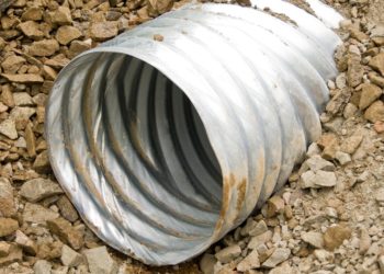 how to clear corrugated drain pipe