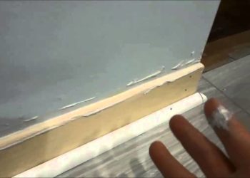 how to fill gap between baseboard and wall