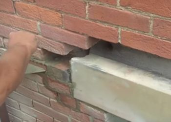 How do you replace a lintel?